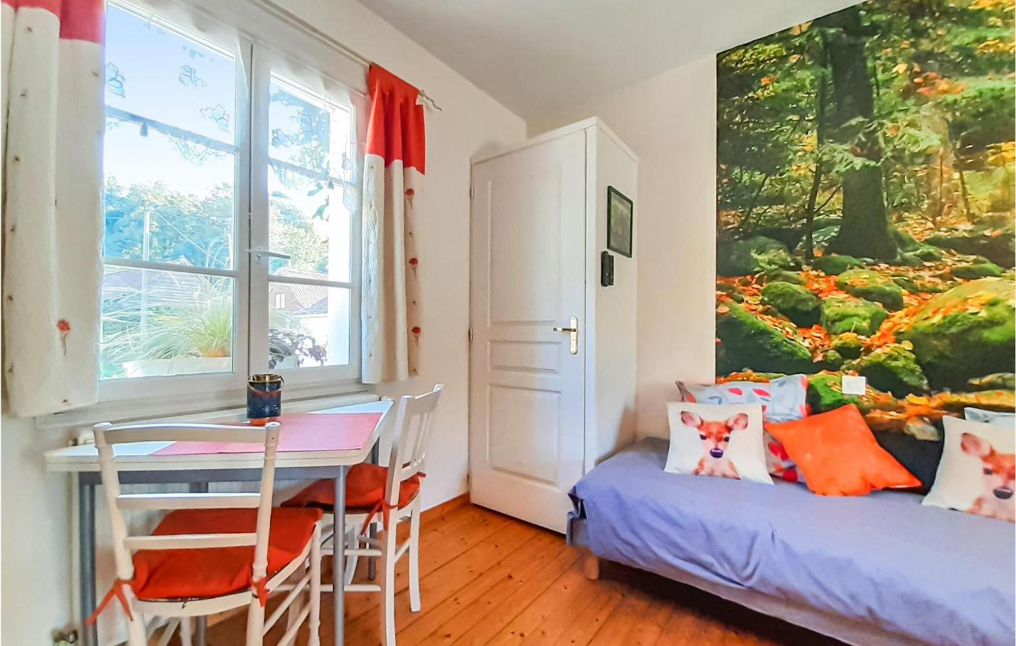 Gorgeous Apartment In Alette With Kitchenette Exterior photo